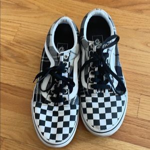 Black and White Vans Size 10(women)